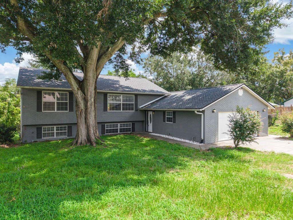 Photo of 2614 Crest Drive, Haines City, FL 33844 (MLS # S5156220)
