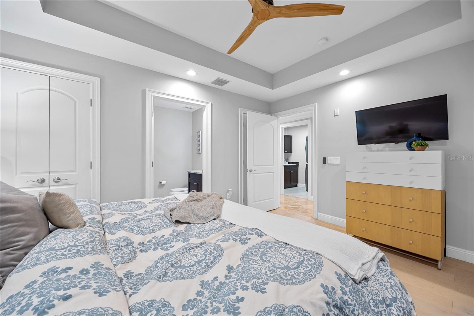 BELLA CAPRI CONDO - Residential