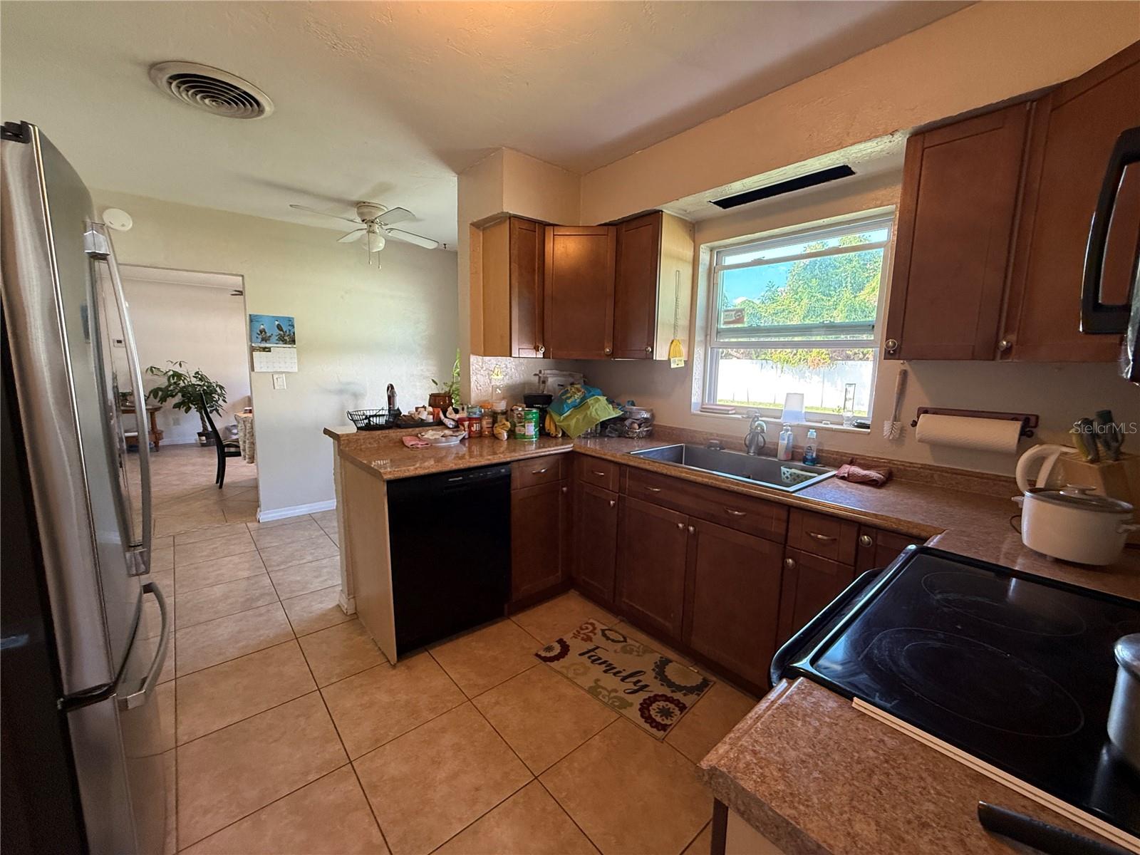 SOUTH GATE - Residential Lease