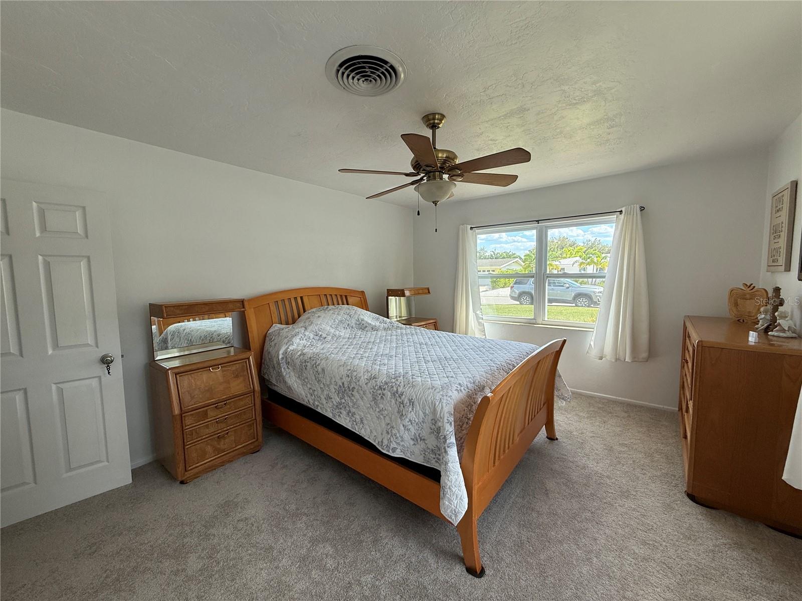 SOUTH GATE - Residential Lease