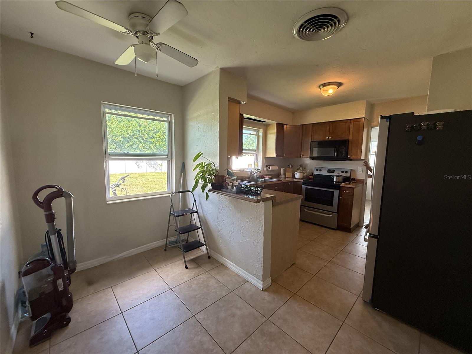 SOUTH GATE - Residential Lease