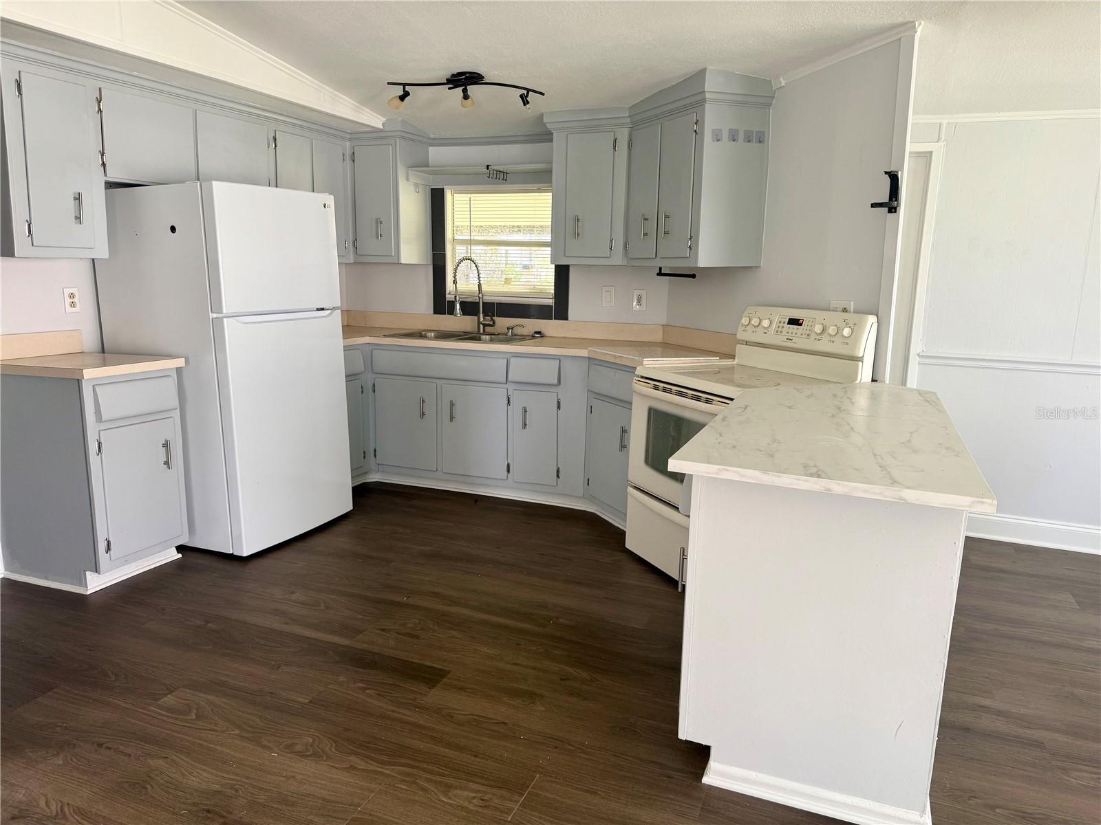 LAKE GENEVA HOMESITES - Residential