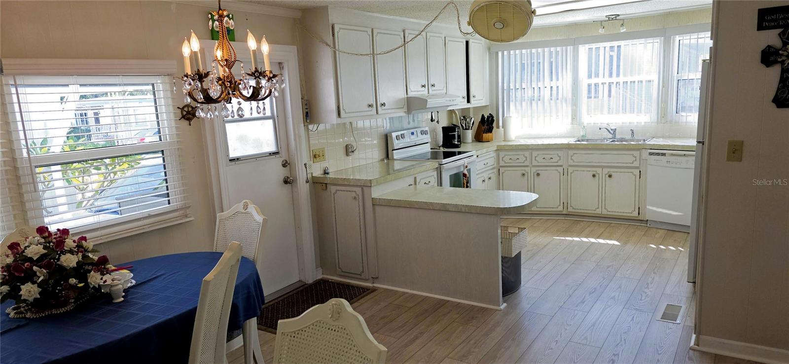 COUNTRY PARK CO-OP M/H UNREC - Residential