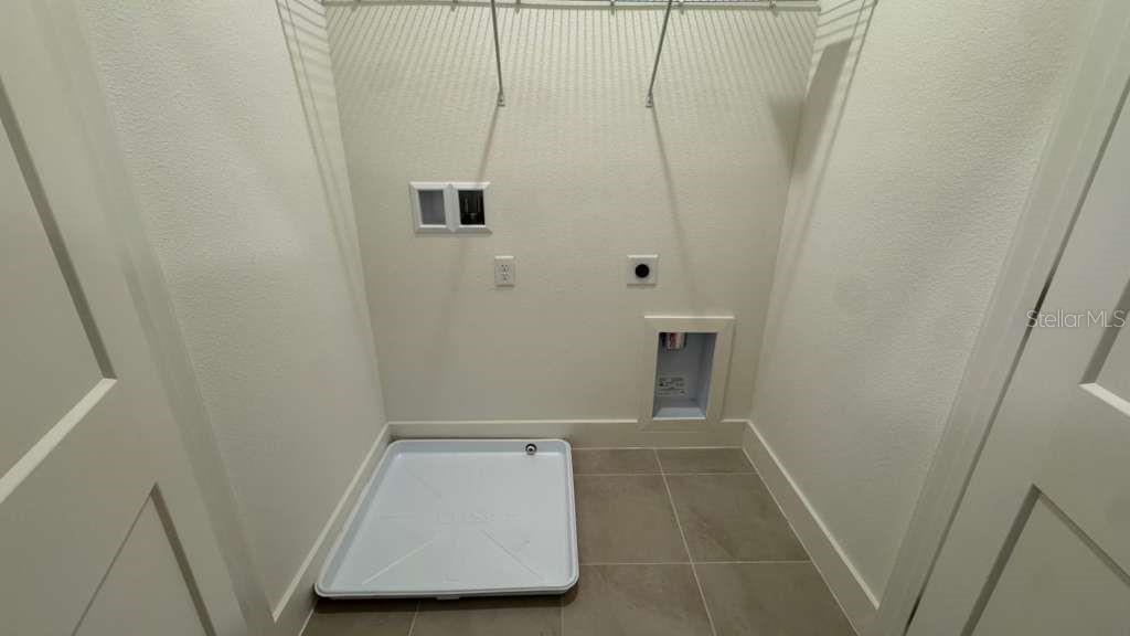 PARKVIEW AT HAMLIN - Residential Lease