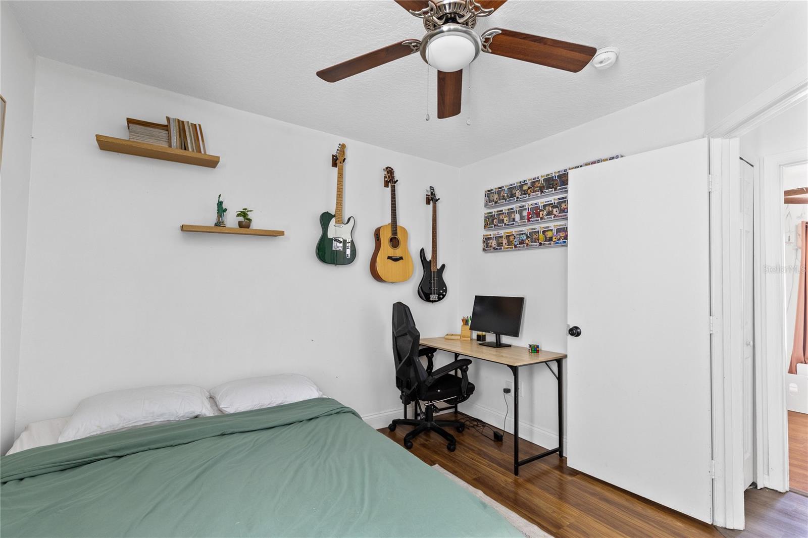 SEASONS THE - Residential