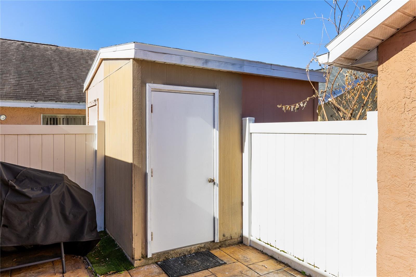 SEASONS THE - Residential