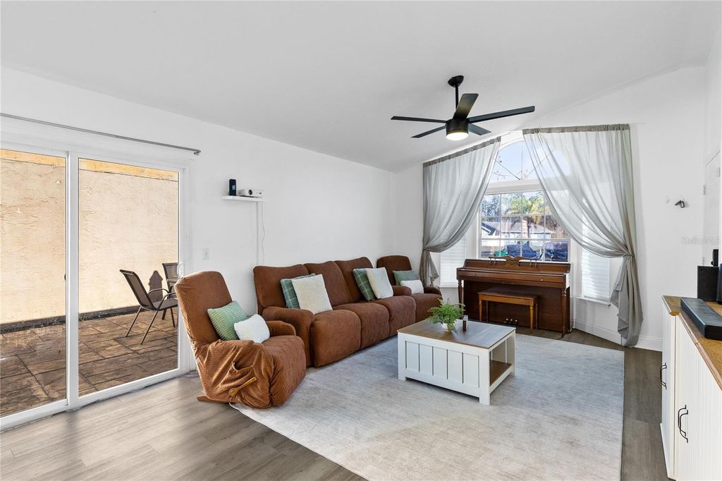 Photo of 421 Horizon Drive, Winter Springs, FL 32708 (MLS # O6384932)