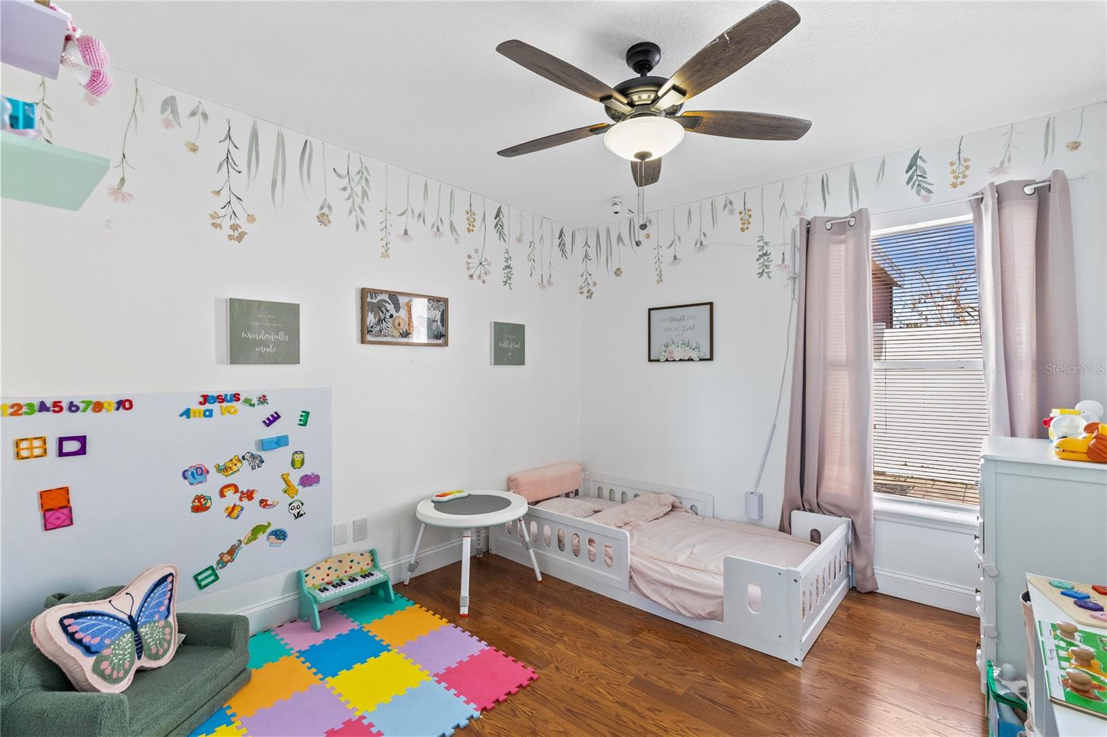 SEASONS THE - Residential