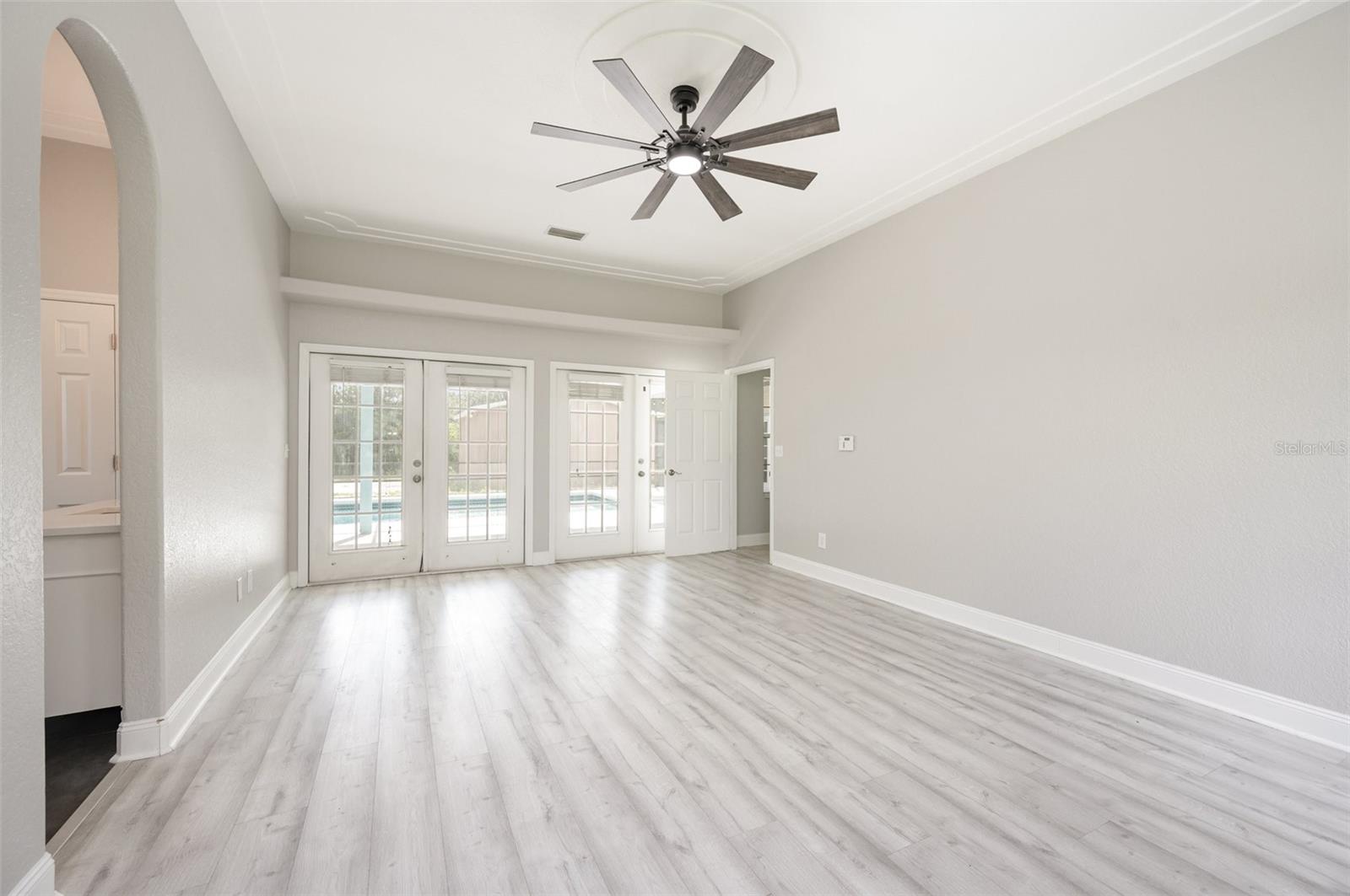 ACREAGE - Residential
