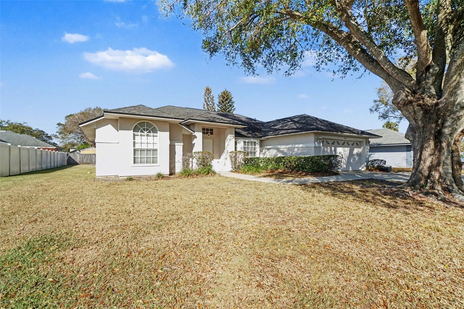 1670 E SPRING RIDGE CIRCLE