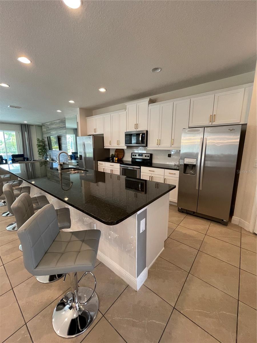 7696 FAIRFAX DRIVE