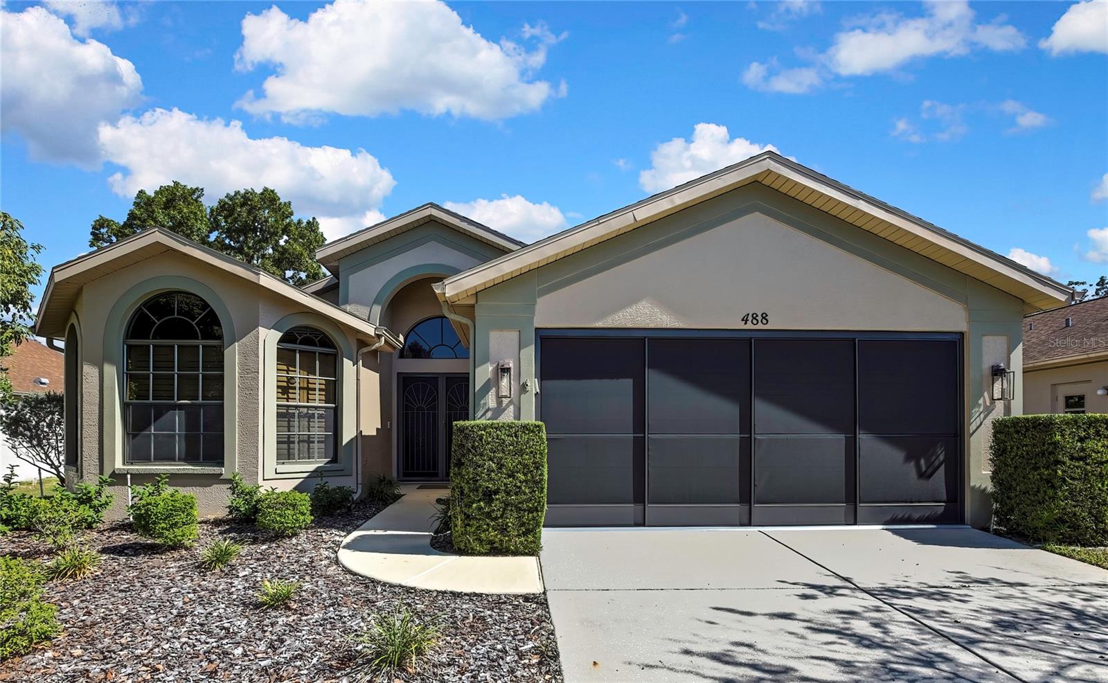 WELLINGTON AT SEVEN HILLS PH 3 - Residential