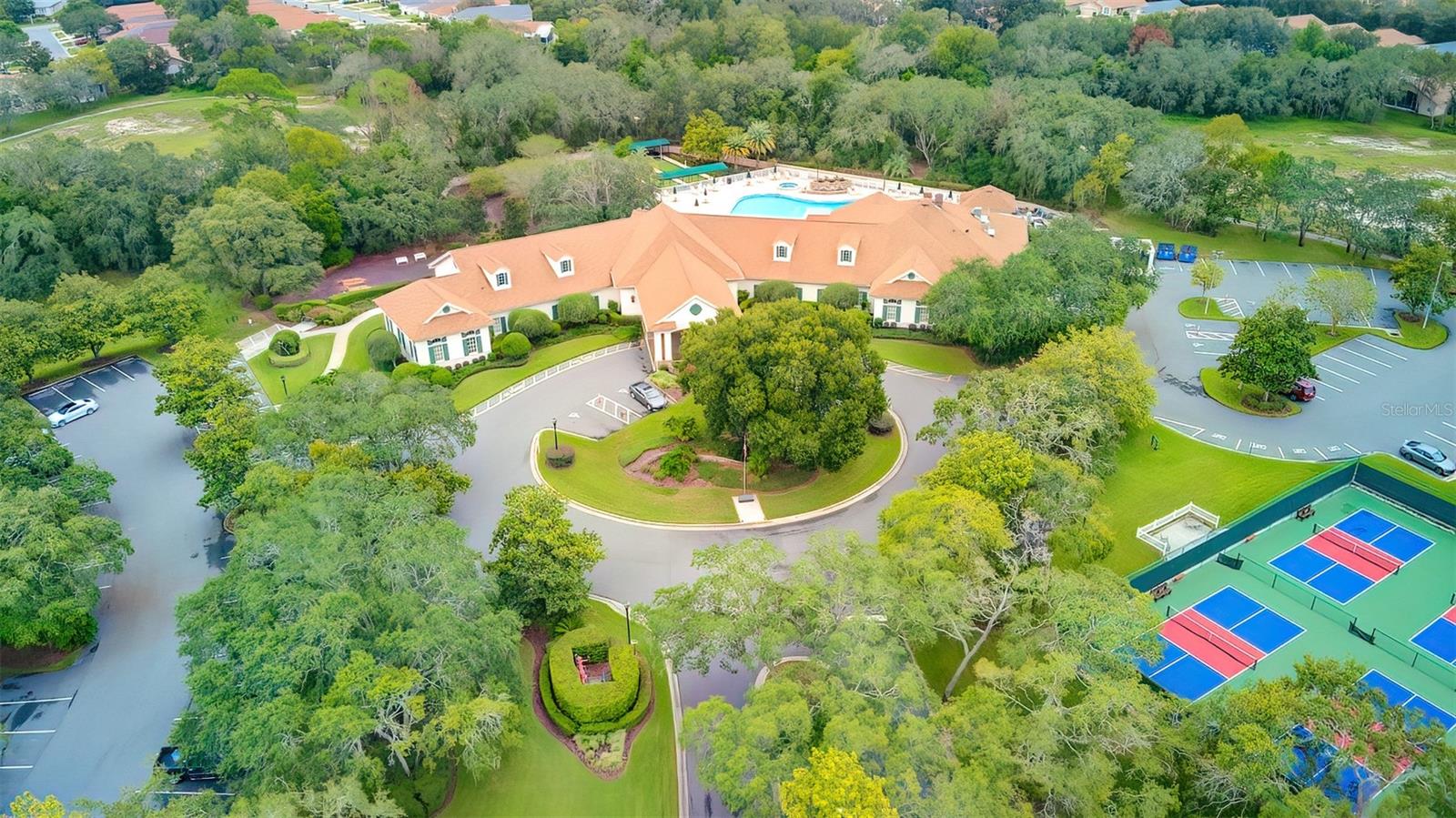 WELLINGTON AT SEVEN HILLS PH 3 - Residential