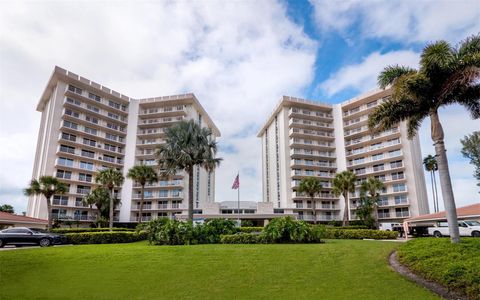 A home in LONGBOAT KEY