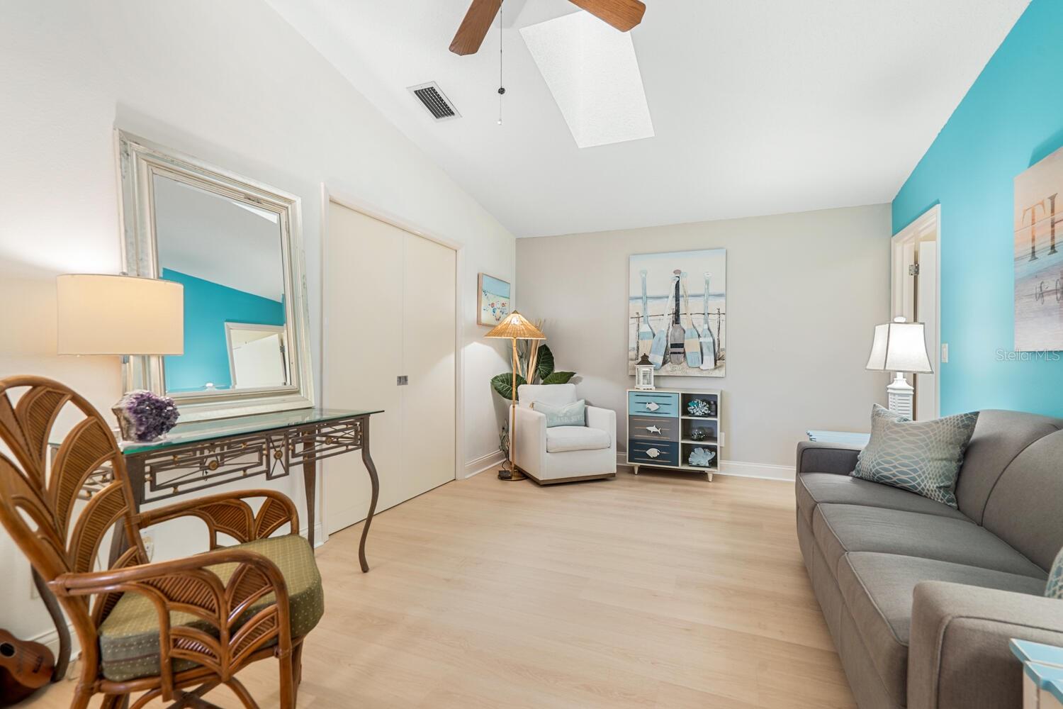 LAKESHORE VILLAGE - Residential