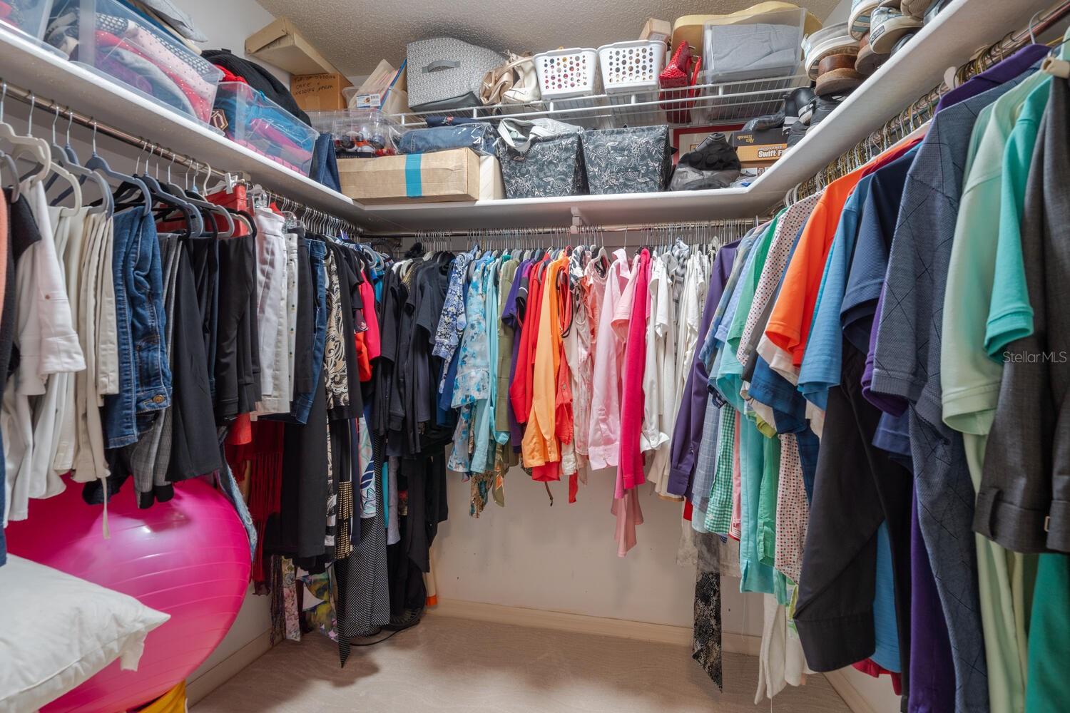 LAKESHORE VILLAGE - Residential