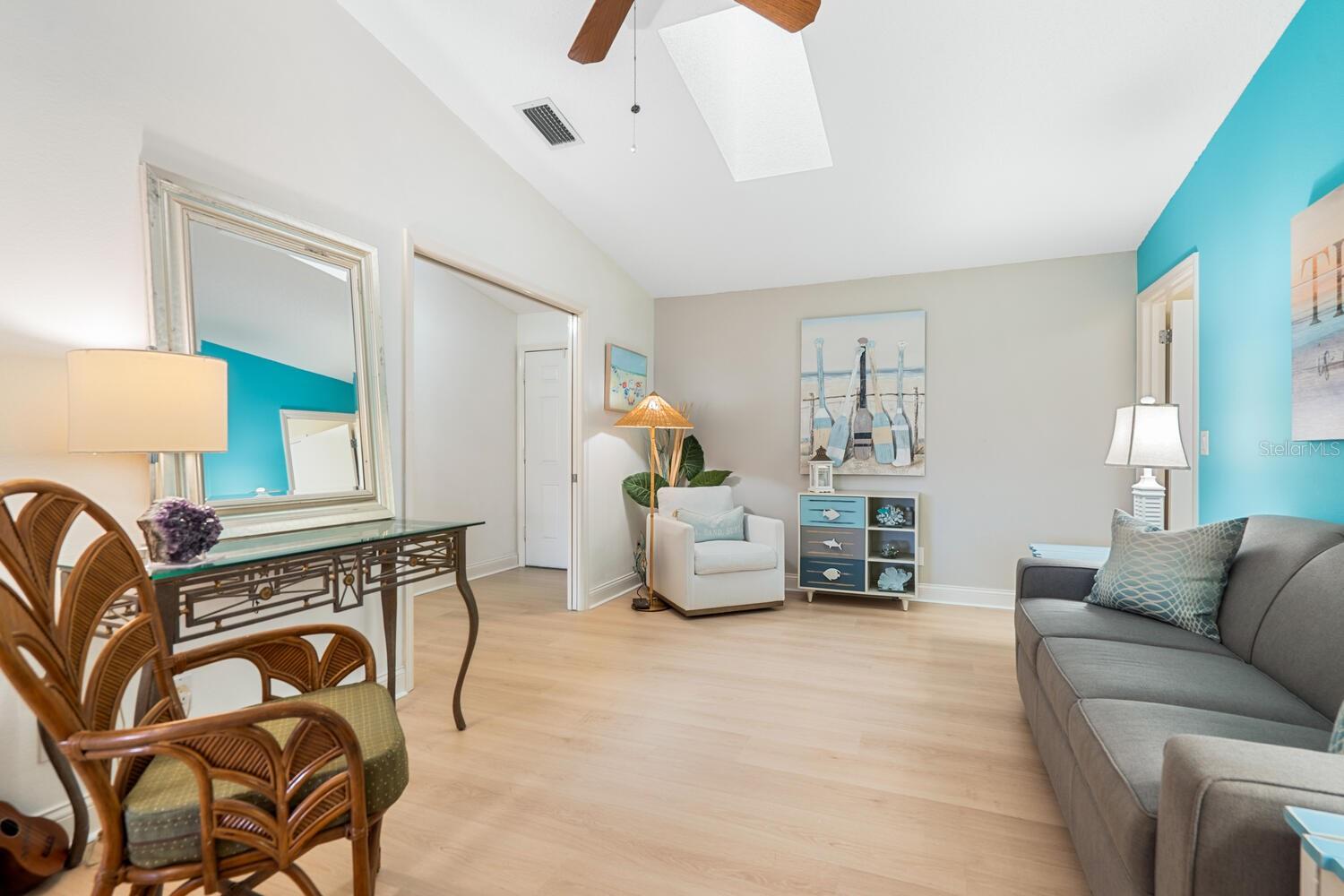 LAKESHORE VILLAGE - Residential