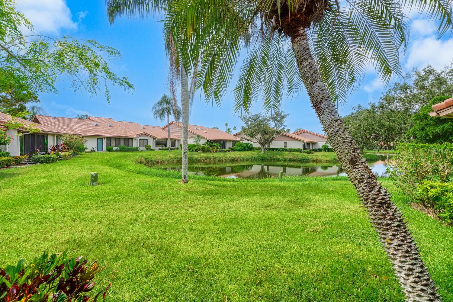 4033 WILSHIRE CIRCLE E 139