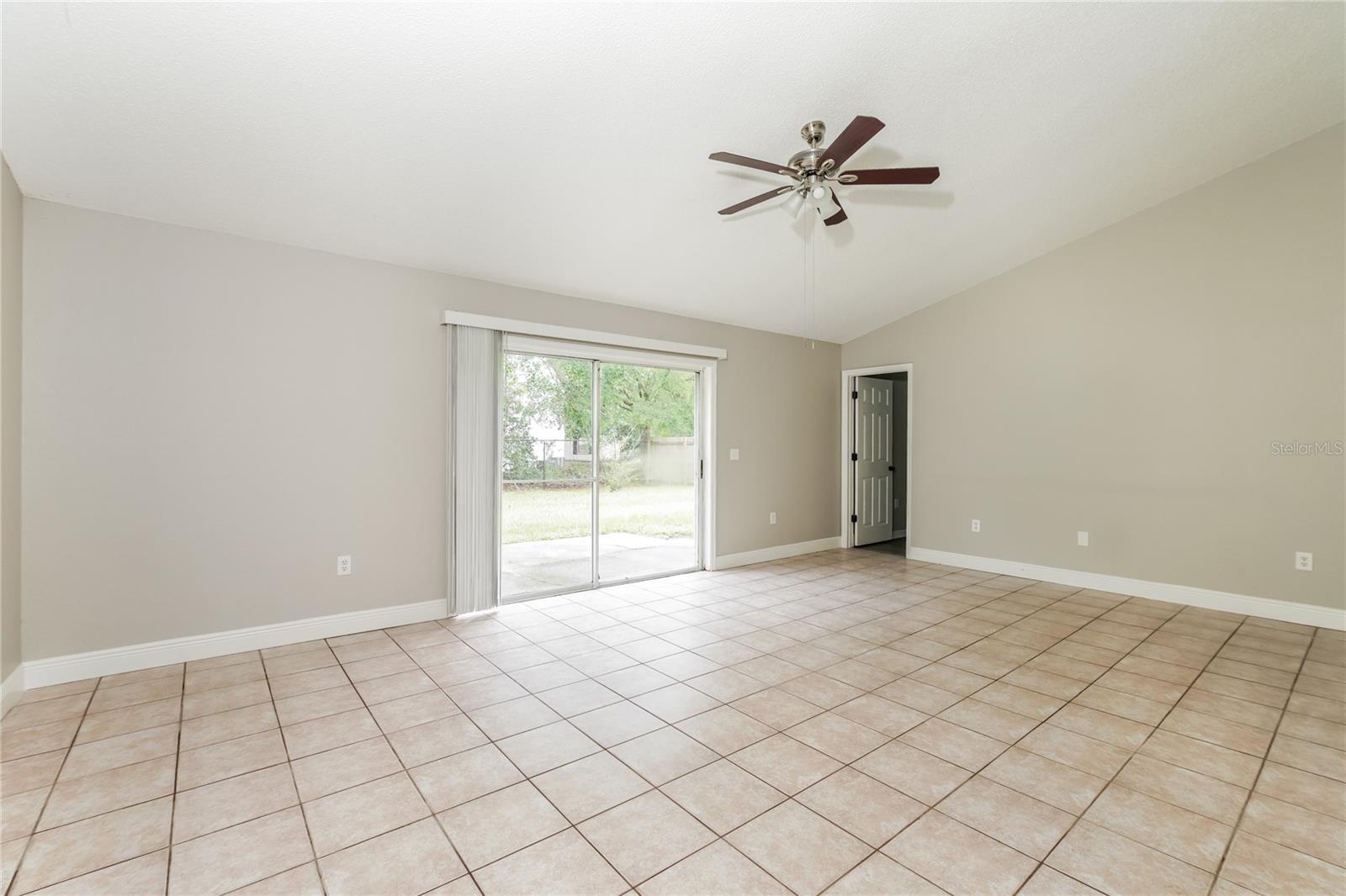 PINE CHASE ESTATES - Residential Lease