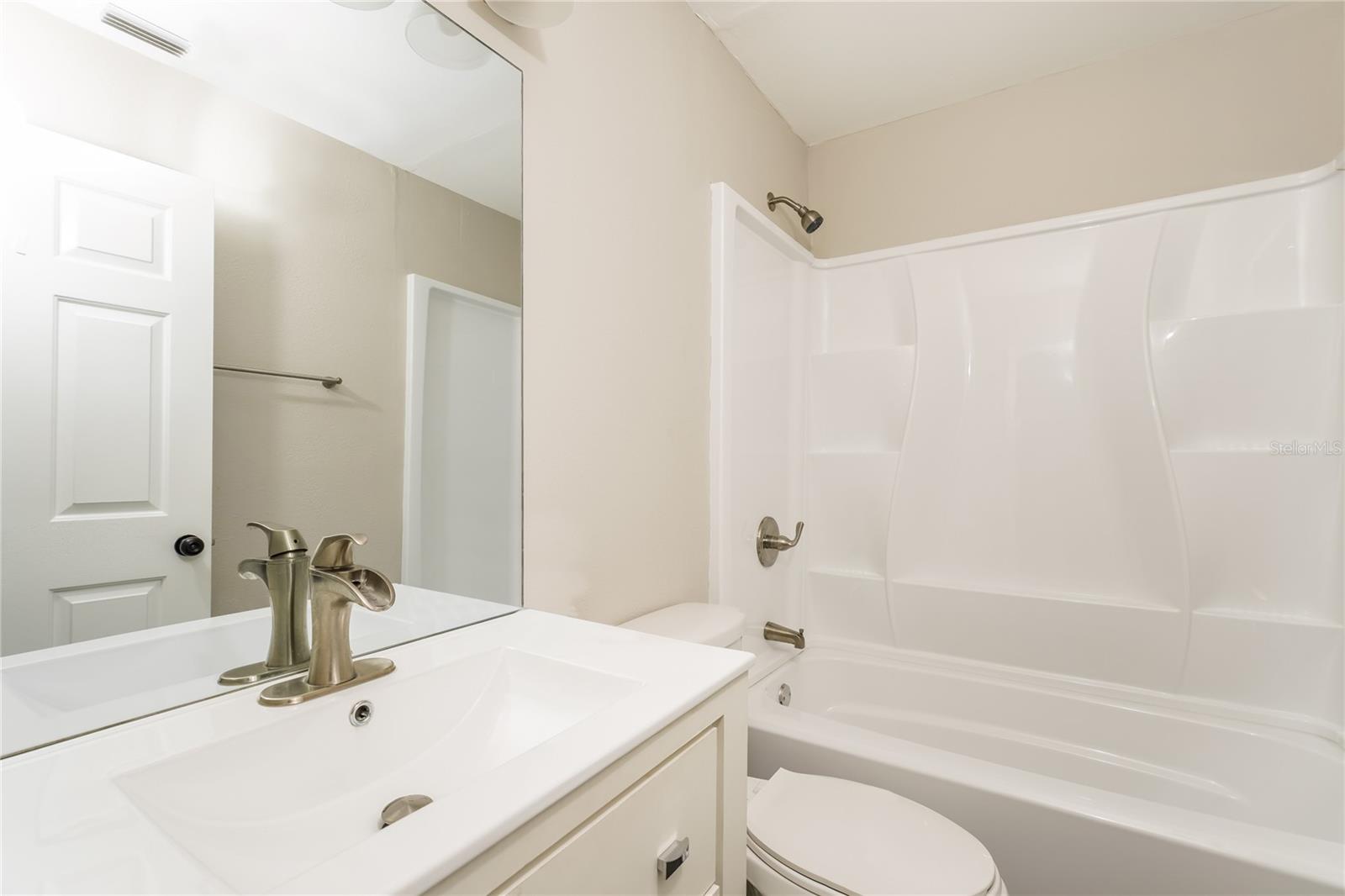 PINE CHASE ESTATES - Residential Lease