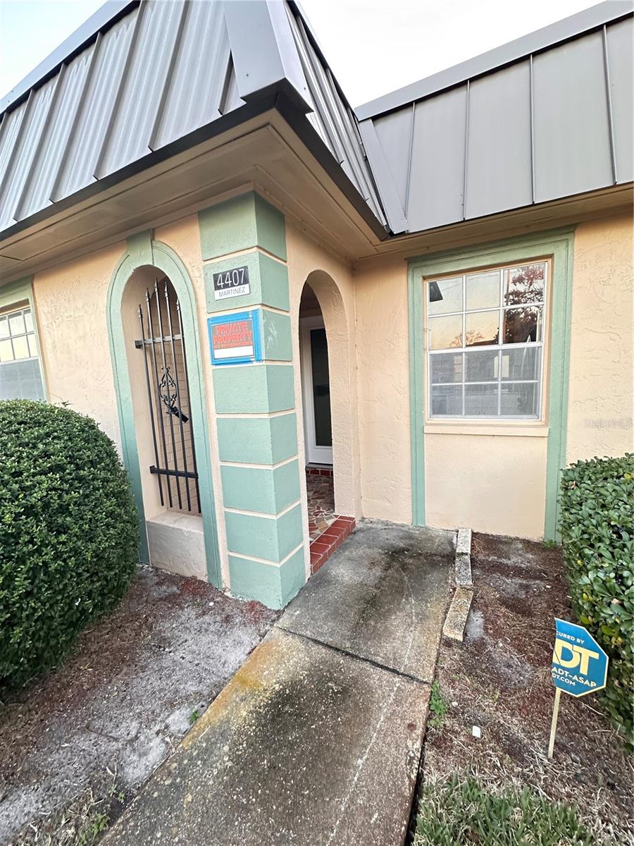 GARDENS BEACON SQUARE - Residential