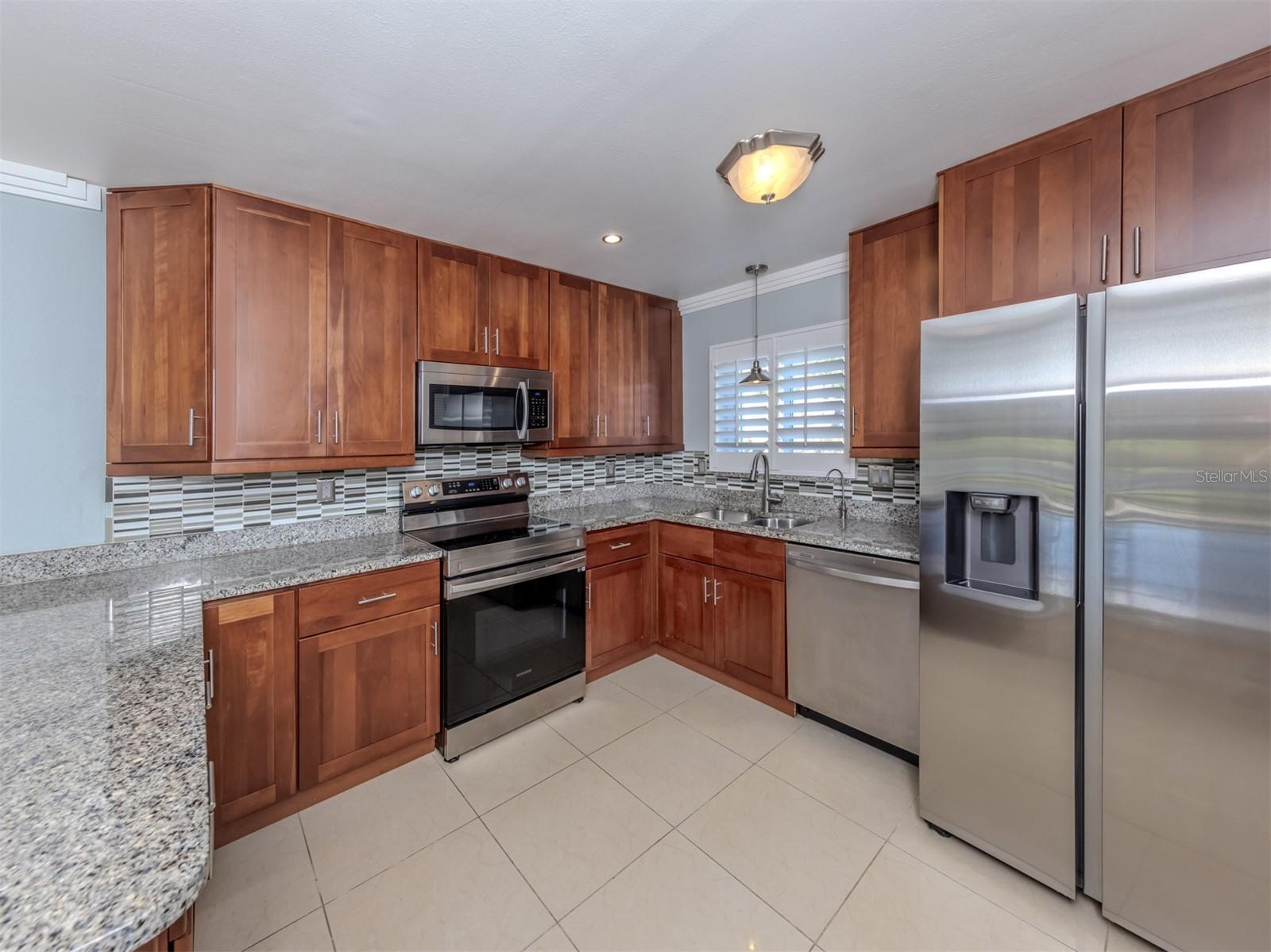 HIDDEN LAKE VILLAGE - Residential