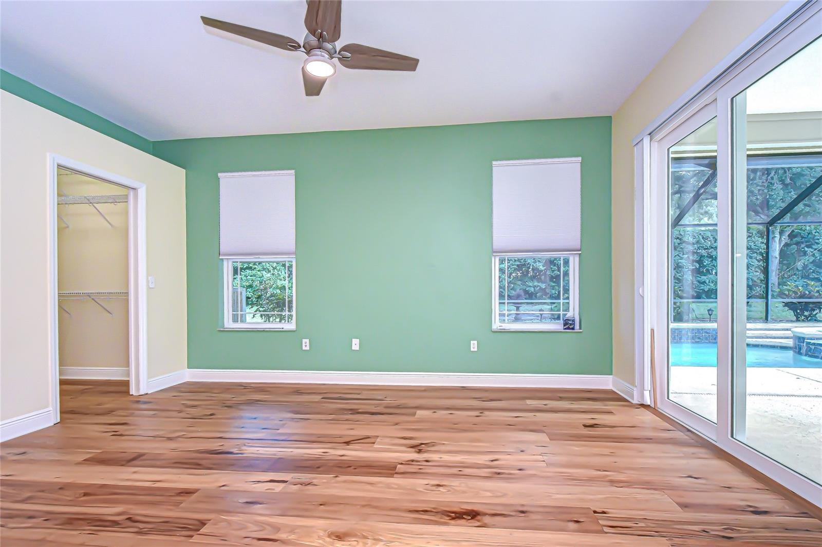 RIVER HILLS COUNTRY CLUB - Residential