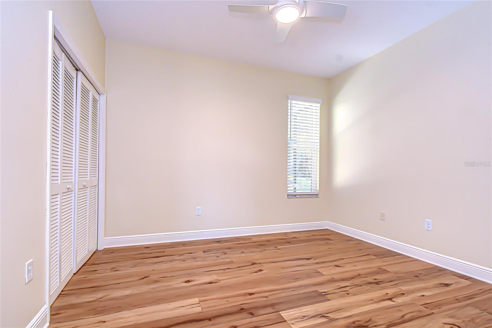 RIVER HILLS COUNTRY CLUB - Residential