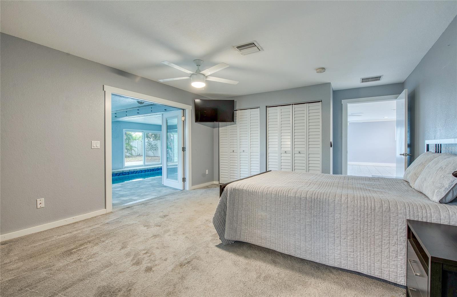 EAGLE CREST - Residential