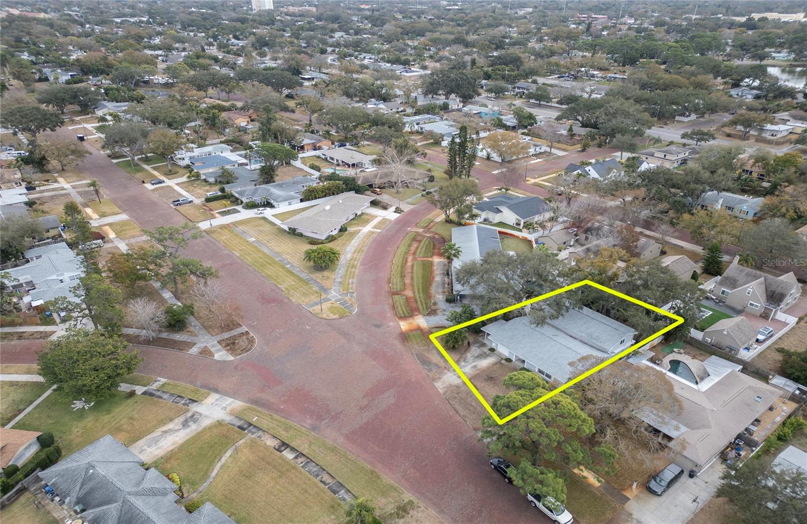 EAGLE CREST - Residential