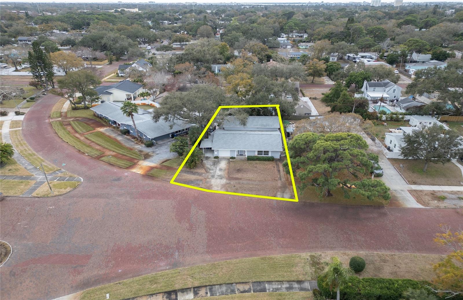 EAGLE CREST - Residential