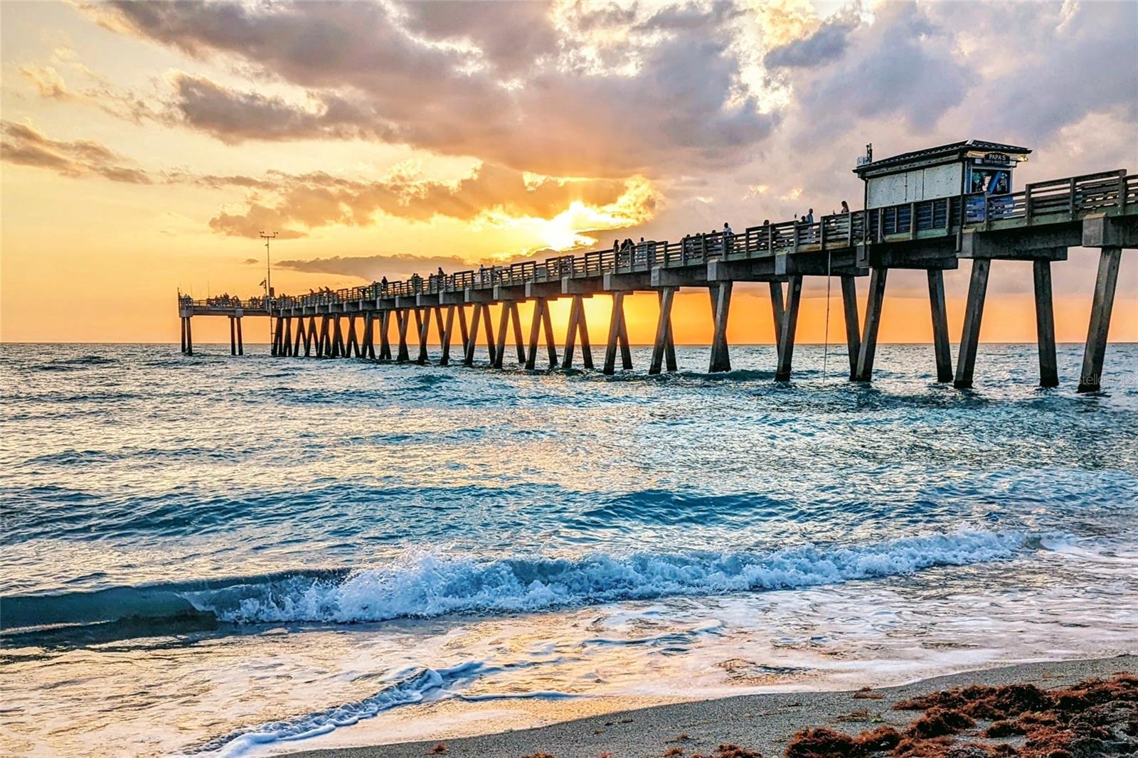 VISTA DEL LAGO - Residential