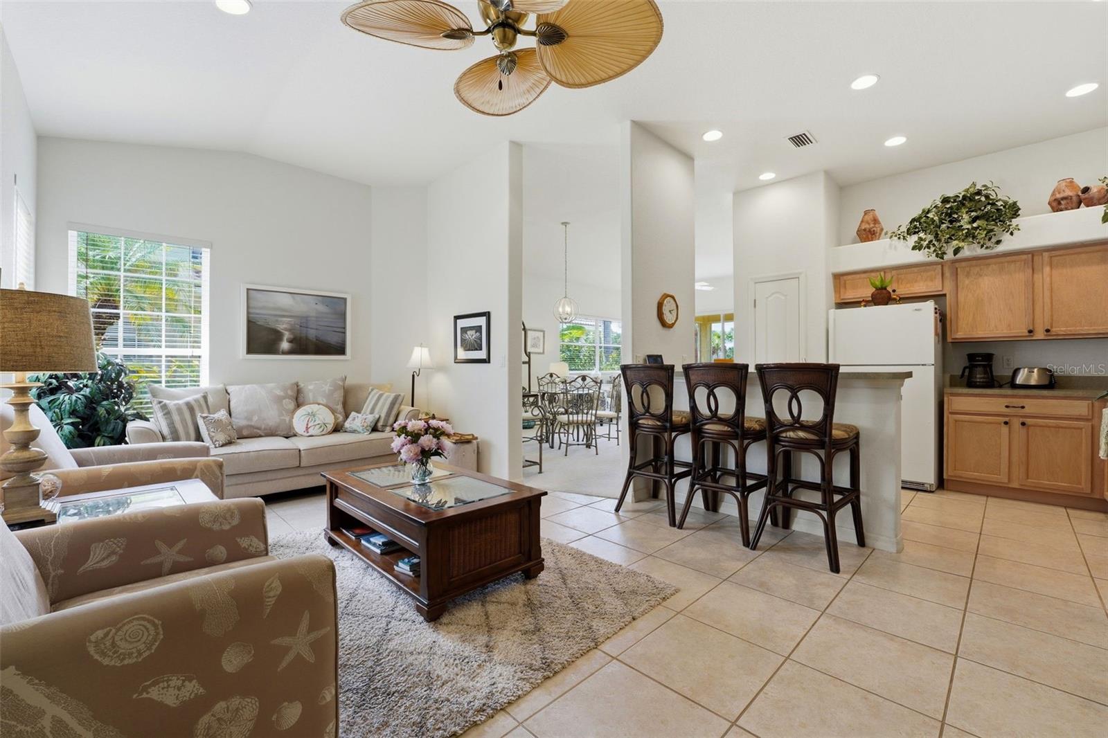 VISTA DEL LAGO - Residential