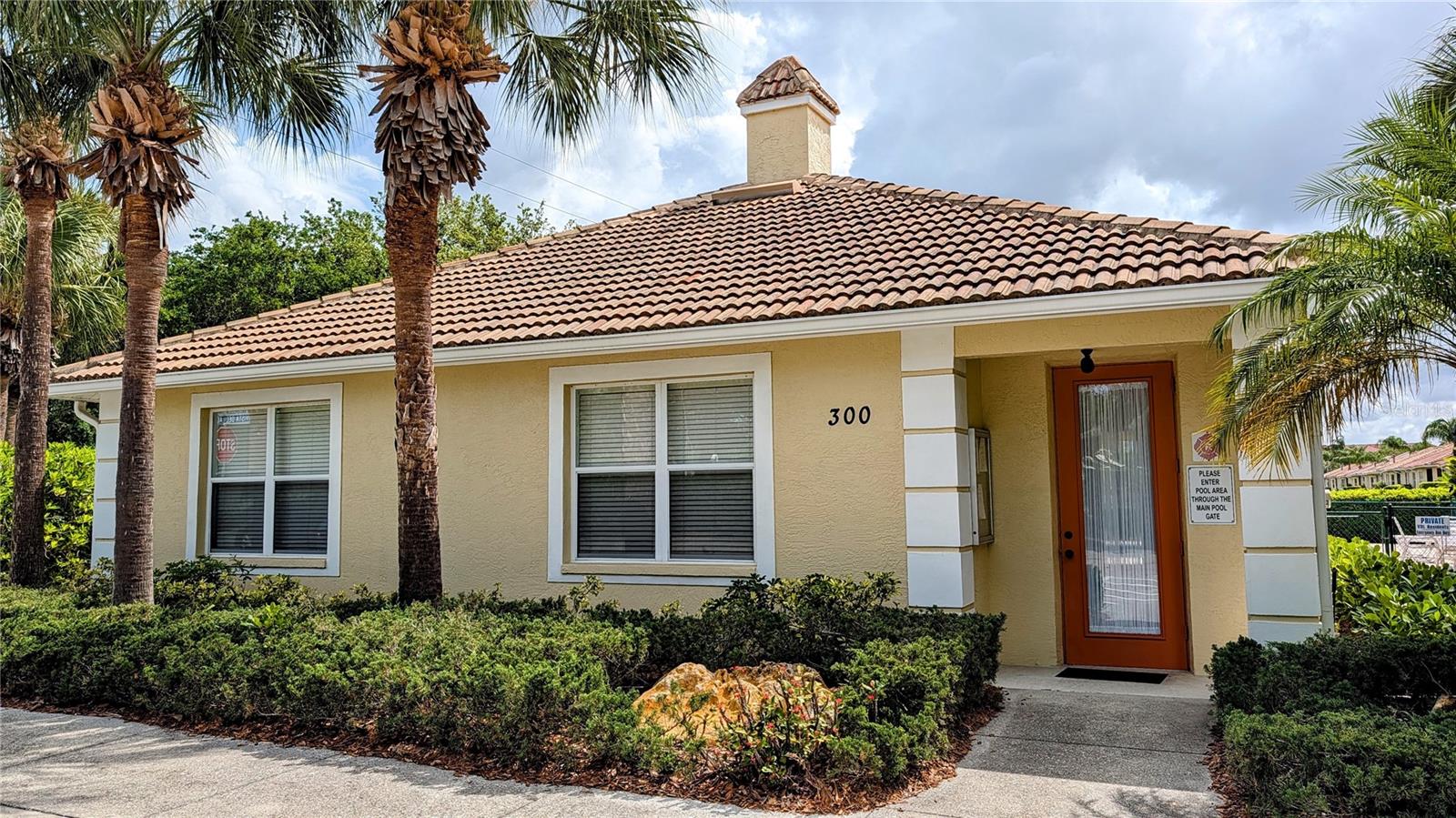 VISTA DEL LAGO - Residential