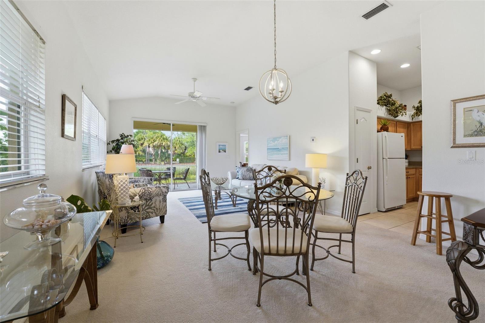 VISTA DEL LAGO - Residential