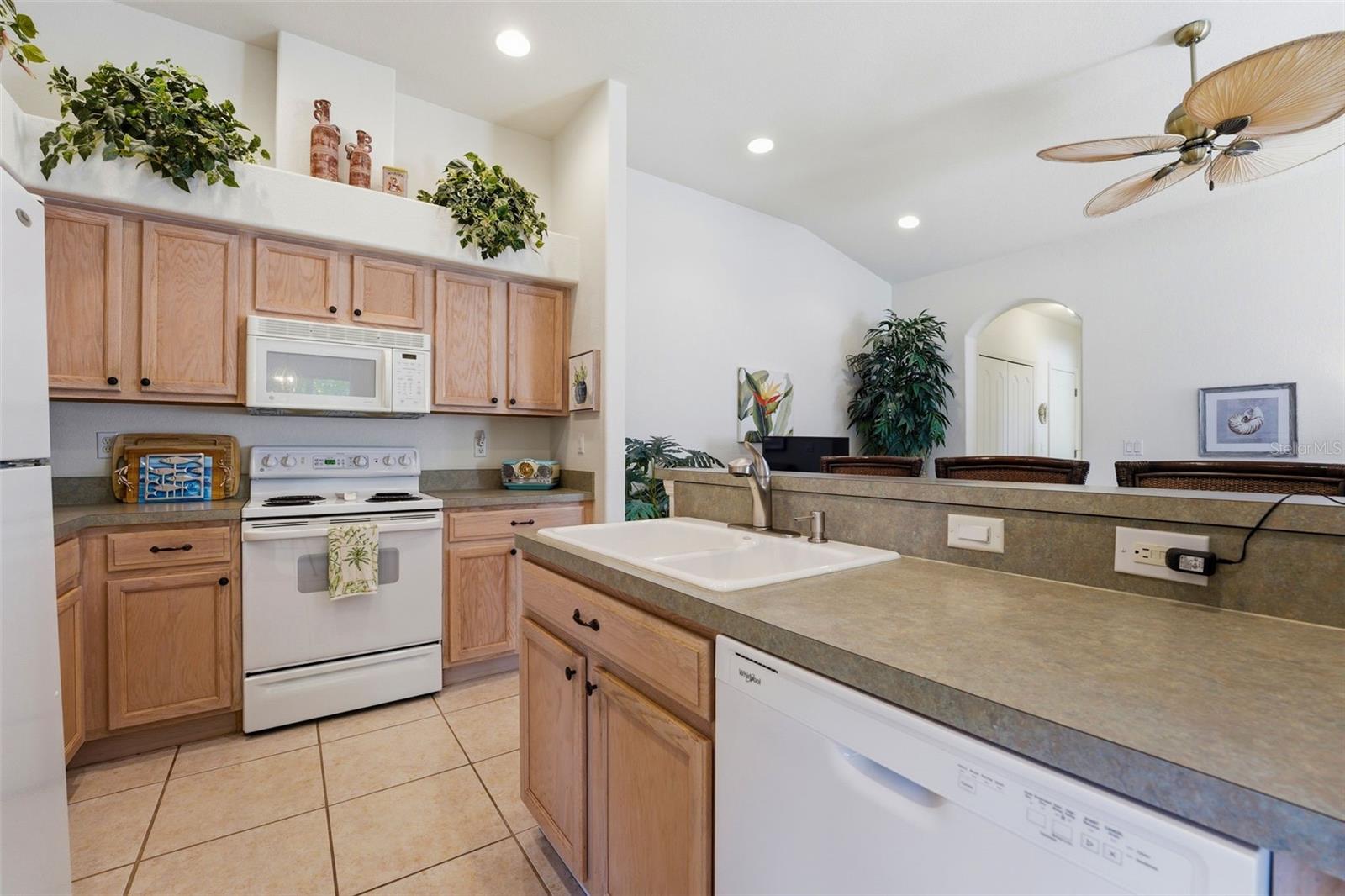 VISTA DEL LAGO - Residential