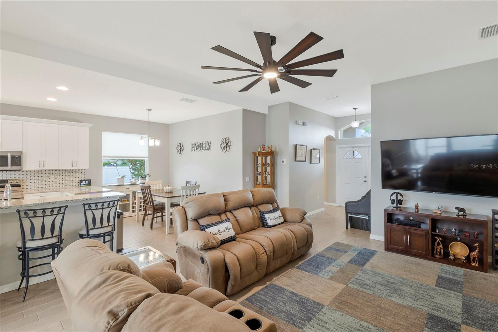 8521 SUNSET HARBOR COURT