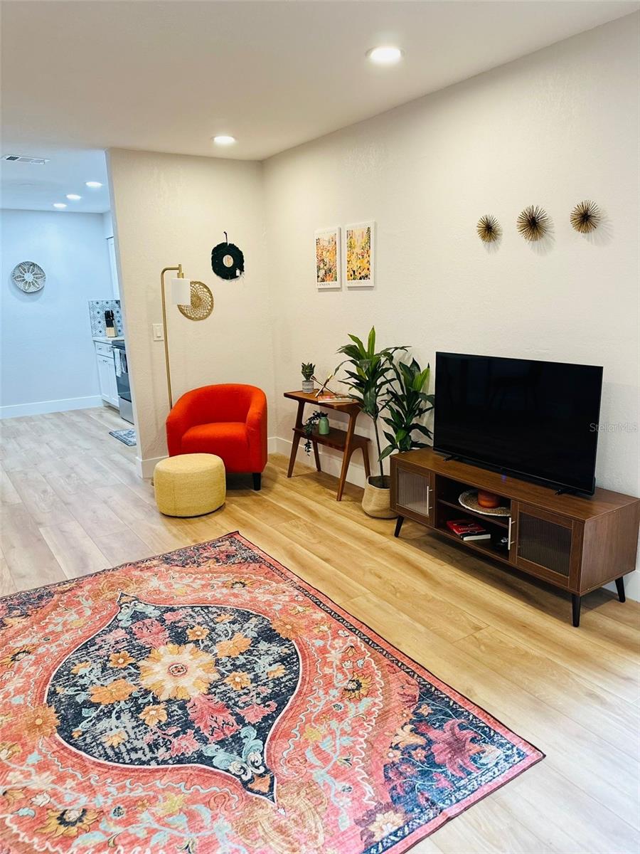 WEST PORT - Residential Income