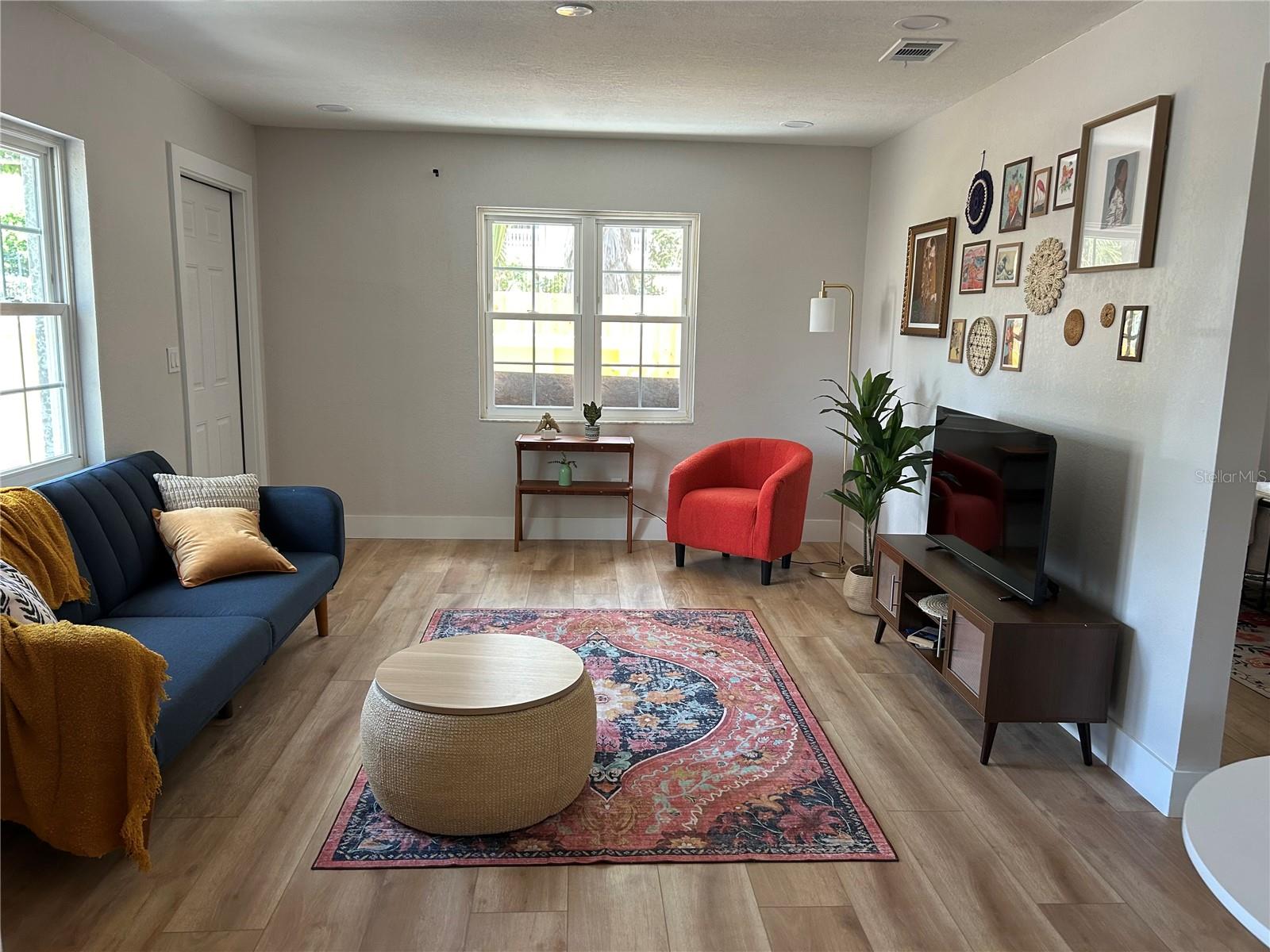 WEST PORT - Residential Income