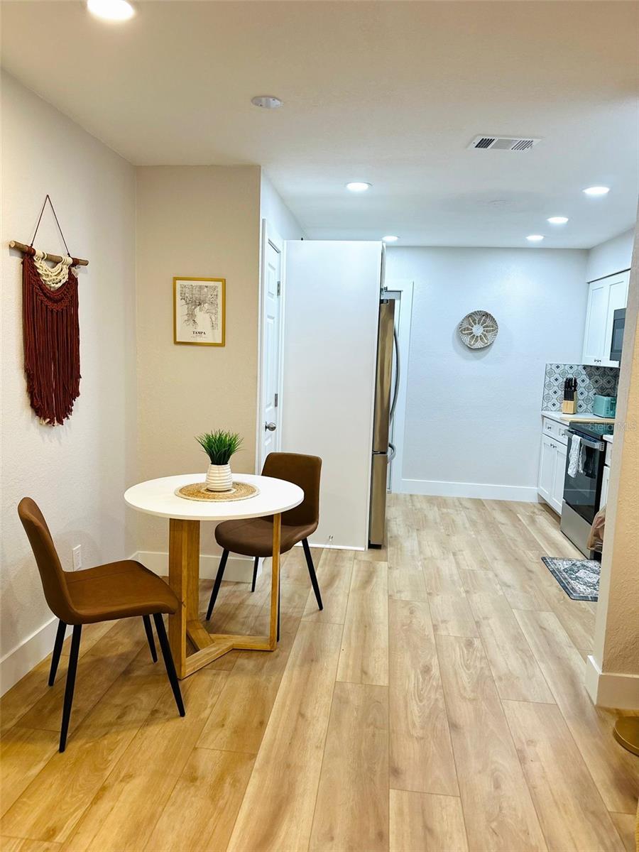 WEST PORT - Residential Income