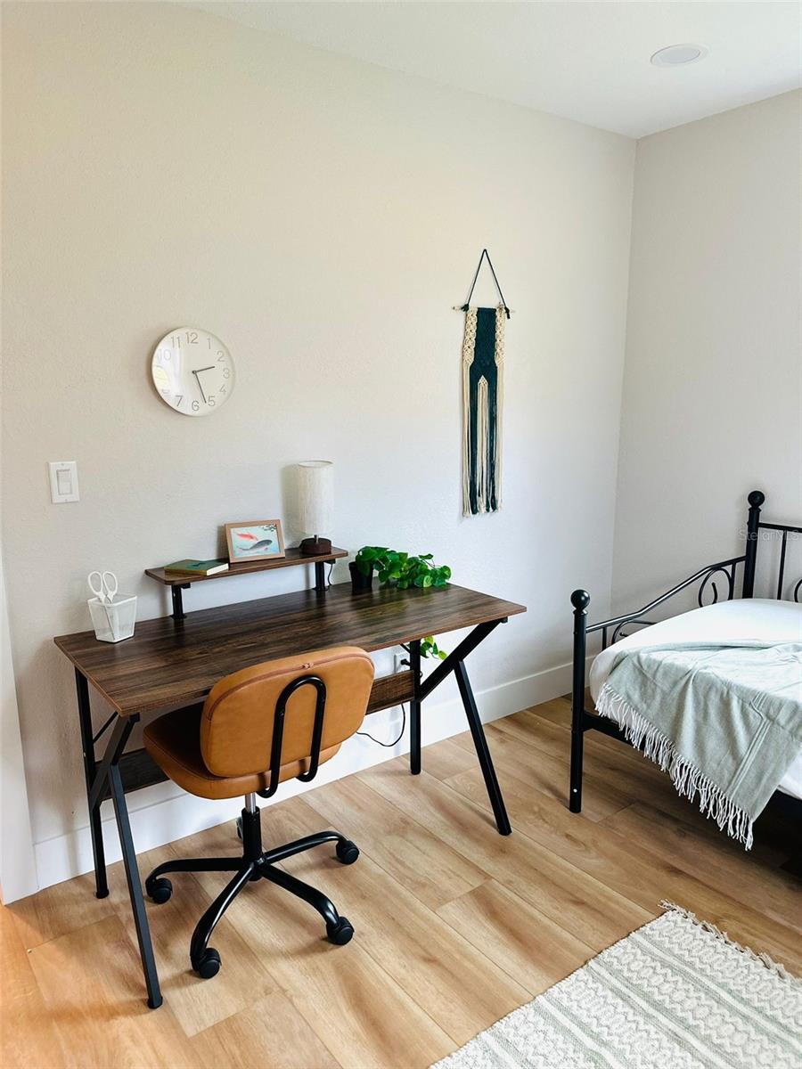 WEST PORT - Residential Income