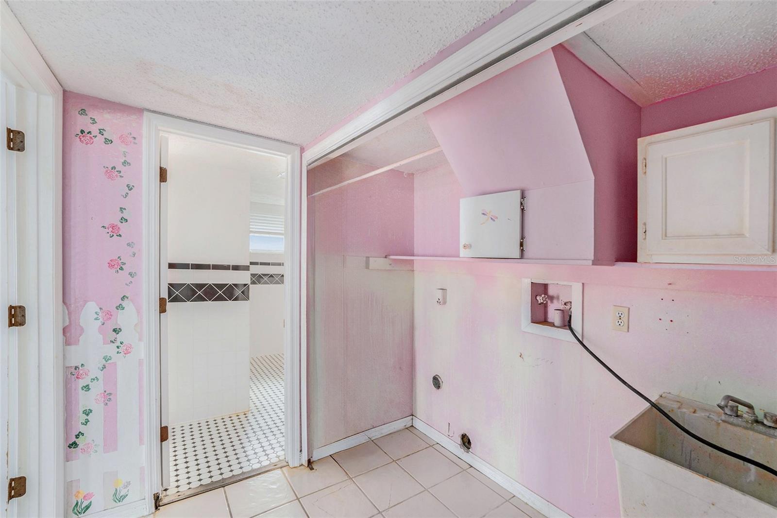 BAHIA SHORES 1ST ADD - Residential