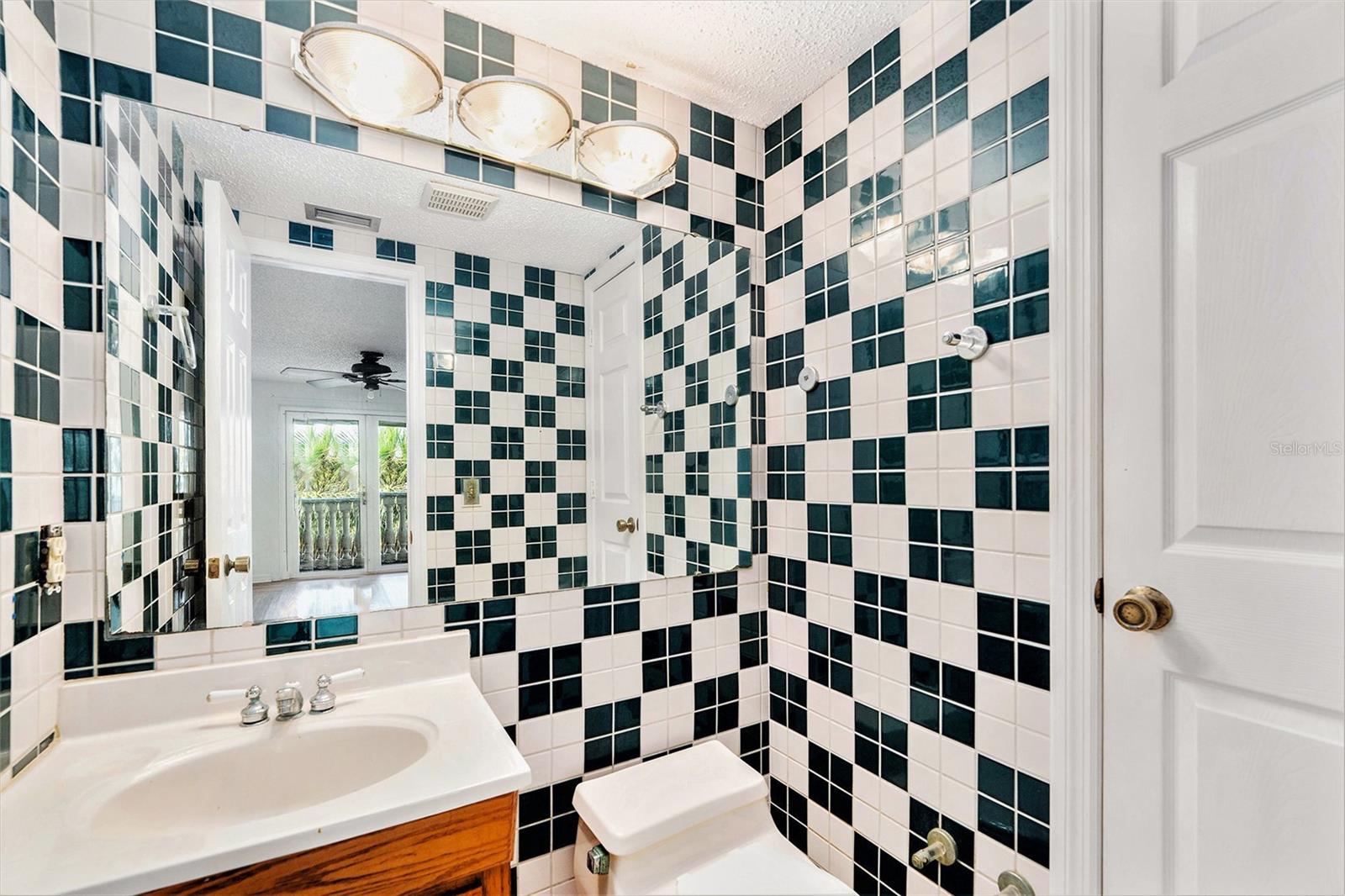 BAHIA SHORES 1ST ADD - Residential