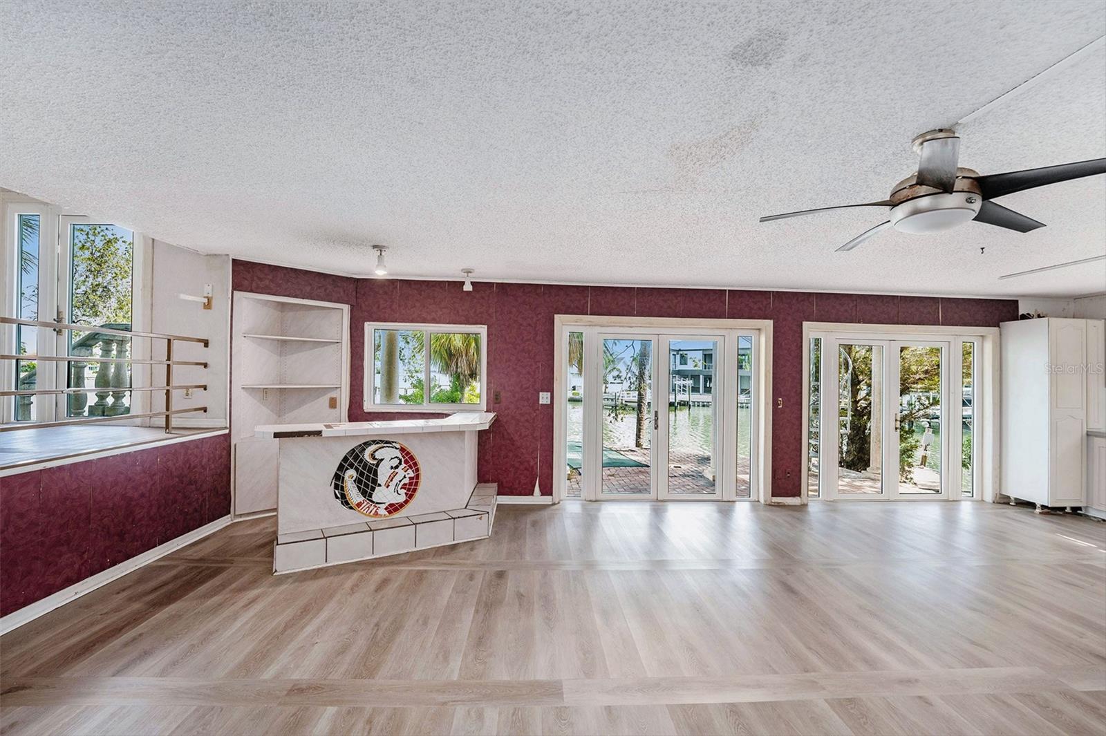 BAHIA SHORES 1ST ADD - Residential