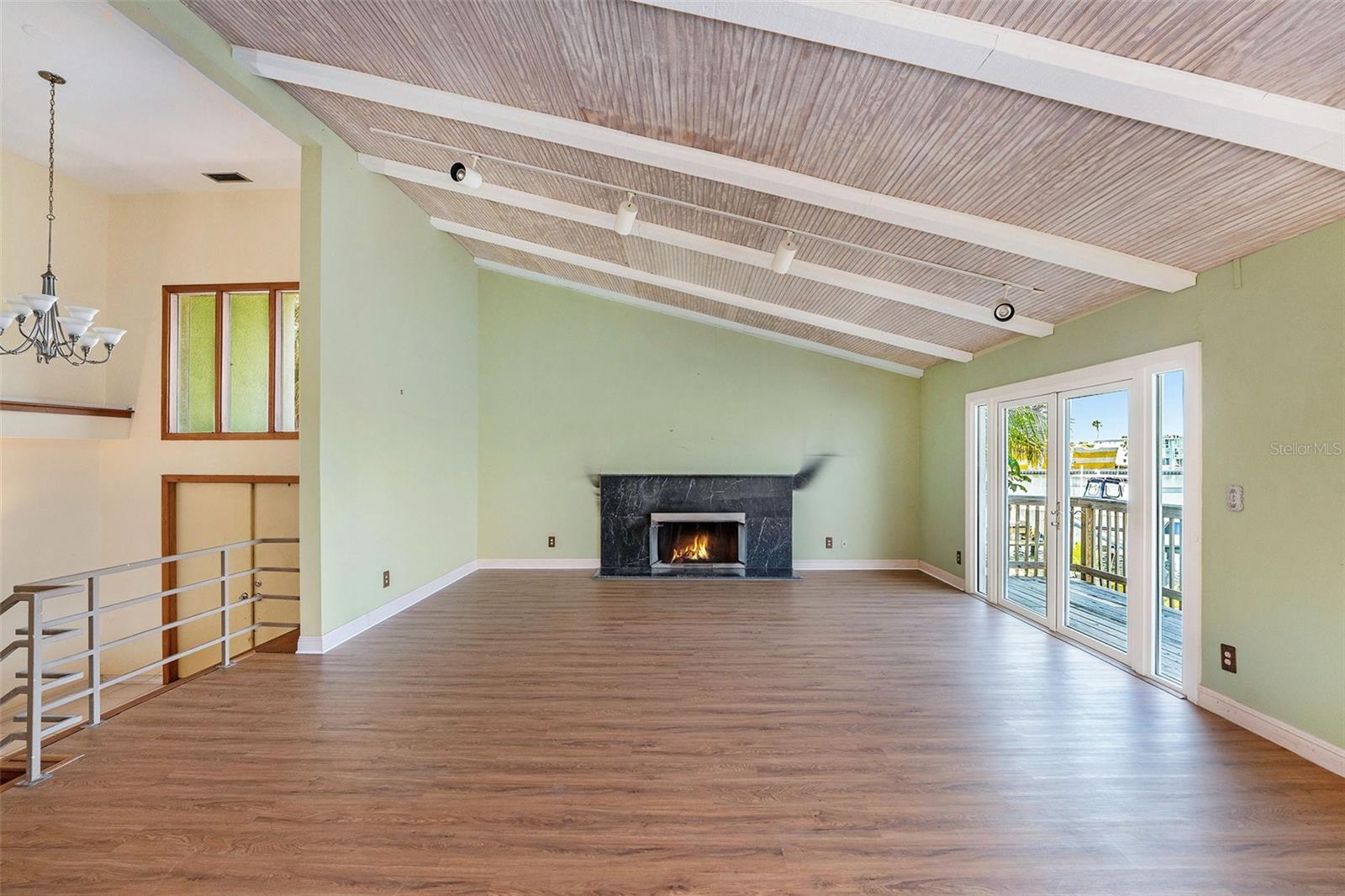 BAHIA SHORES 1ST ADD - Residential