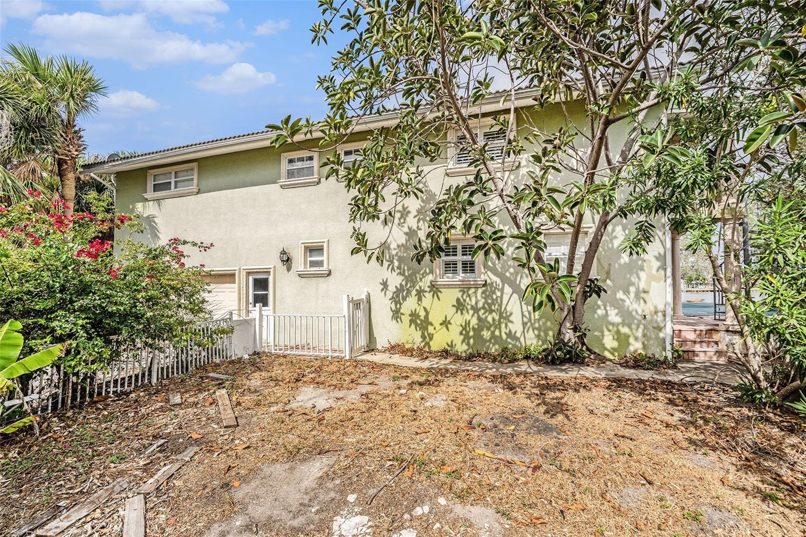 BAHIA SHORES 1ST ADD - Residential