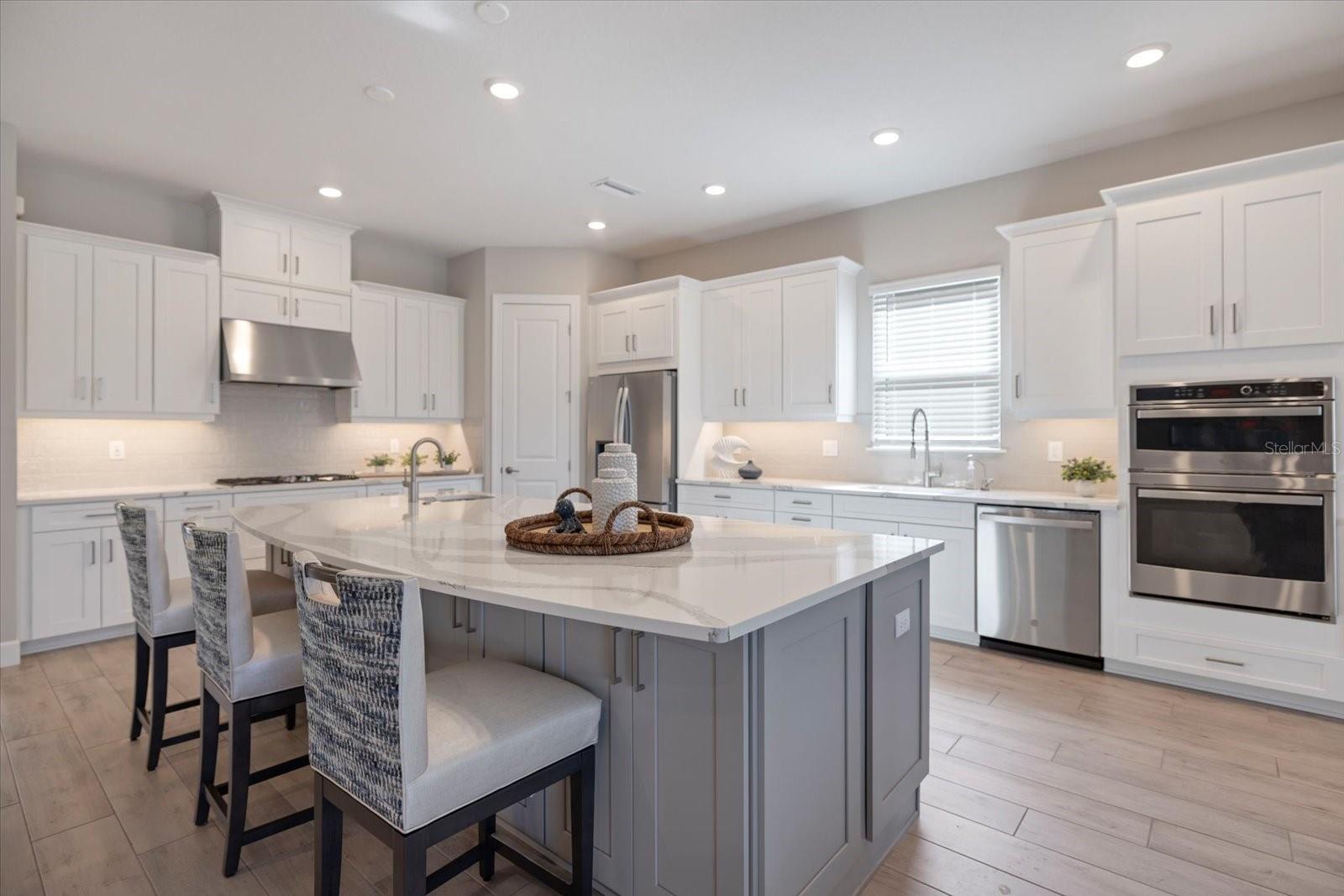 AZARIO ESPLANADE PH III SUBPH D - Residential