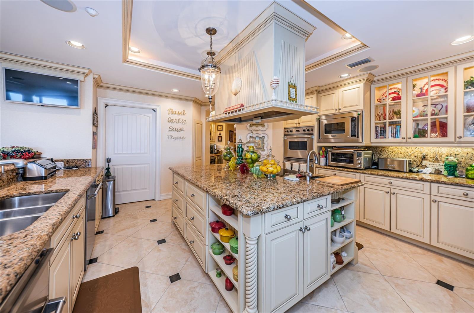 BELLA MARGUERITE CONDO - Residential