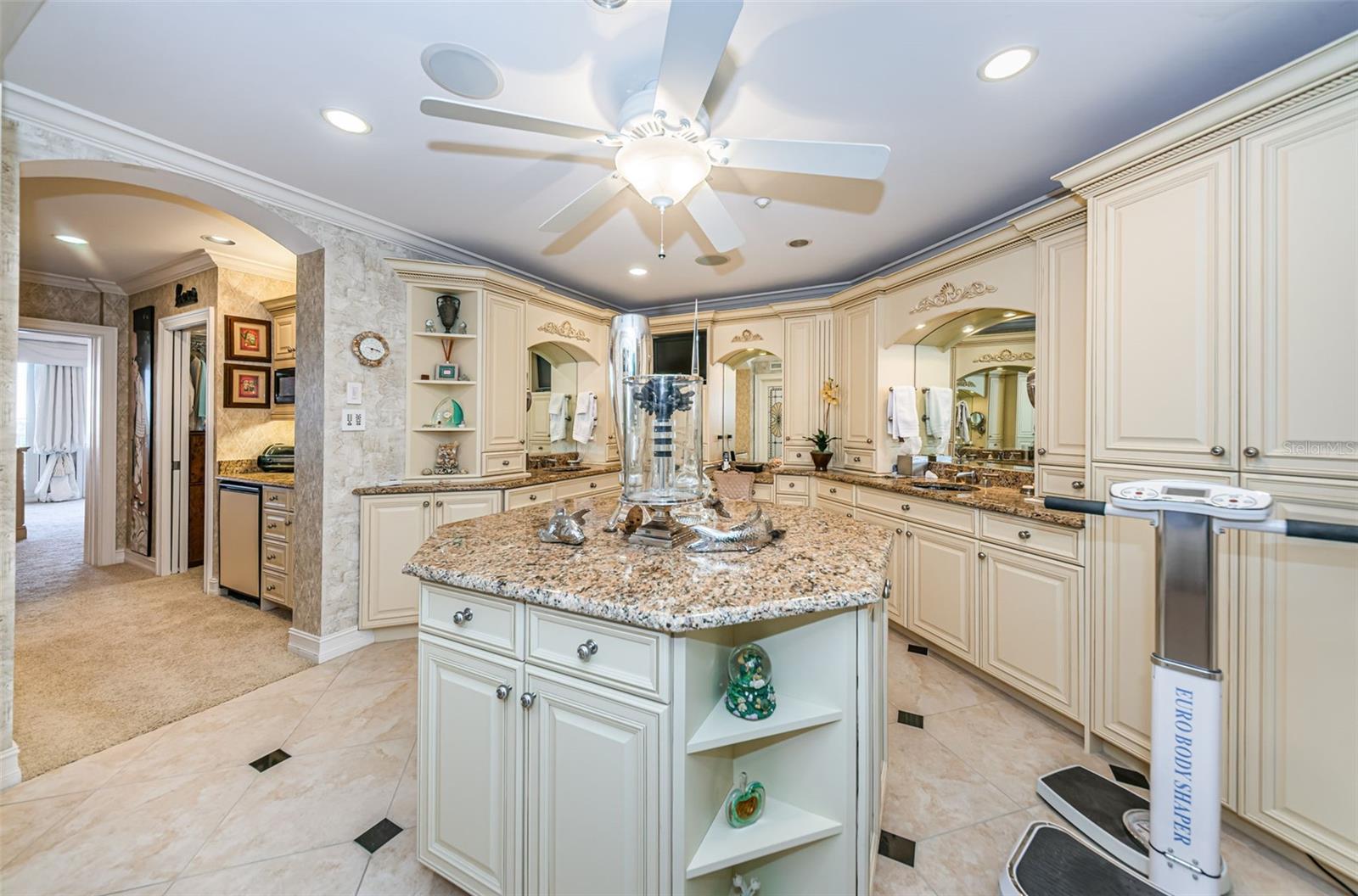 BELLA MARGUERITE CONDO - Residential