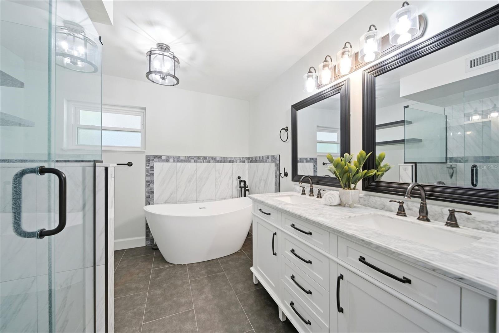 TOLAR TERRACE - Residential